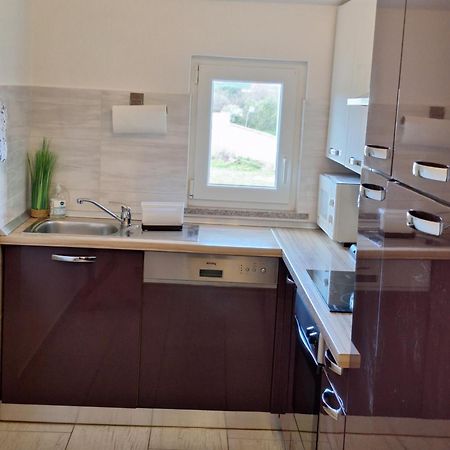 Apartment Dorina บูเย ภายนอก รูปภาพ