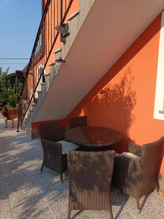 Apartment Dorina บูเย ภายนอก รูปภาพ